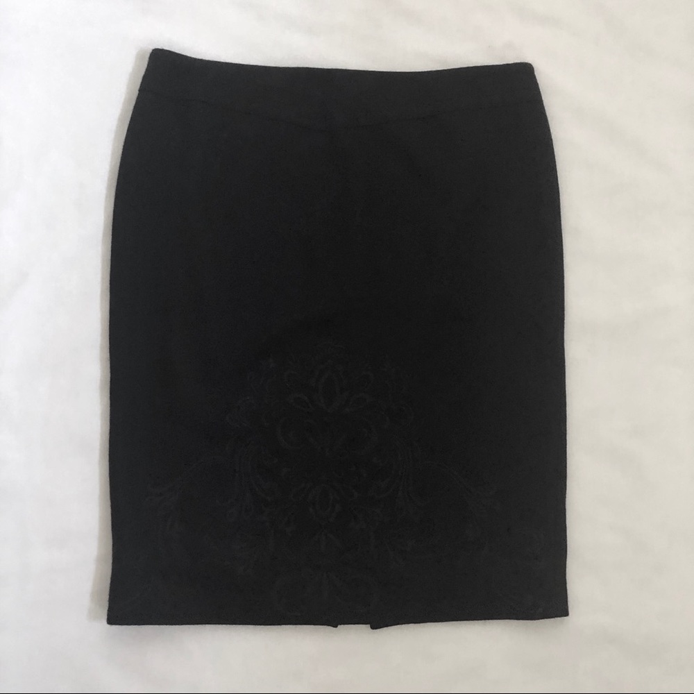 Olsen Europe Black Embroidered wool pencil skirt 8